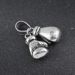 Pendentif Gants de Boxe Vintage, Breloque en Acier Titane Plaqué Argent Antique, Collier Long Chaîne Cool Hiphop, Bijoux Sport et Fitness - Product Image 5