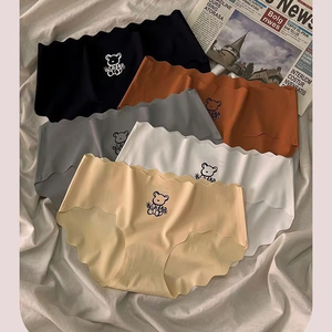 Culottes pour femmes de haute qualité en soie glacée, taille basse, une pièce, imprimé <span class=keywords><strong>ours</strong></span>, séchage rapide, entrejambe en coton, mignonnes, respirantes, sans trace - Product Image 1
