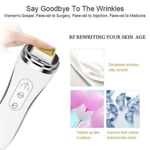 Masseur facial portatif à matrice de points pour le raffermissement de la peau avec vibrations multi-modes, station de recharge pour le rajeunissement et le soin des rides - Product Image 4