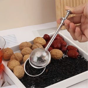 Infuseur à thé réutilisable en acier inoxydable à long manche, filtre à mailles fines pour tasse et théière - Product Image 5