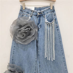 Fabricant de denim, jeans pour femmes sur mesure, élégants, taille haute, coupe slim, jambe large avec décoration florale, <span class=keywords><strong>pantalon</strong></span> en denim - Product Image 3