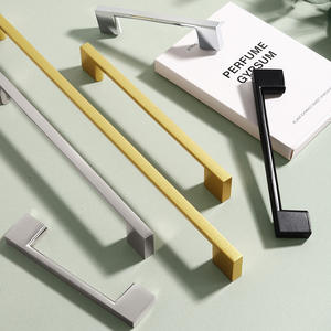 Poignée de meuble moderne en alliage d'aluminium de style américain pour tiroirs de cuisine - Durable et facile à installer - Product Image 2