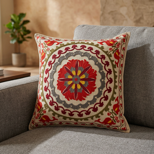 Housse de coussin à broderies colorées, taie d'oreiller indienne, design du uzumaki, - Product Image 2