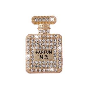 Porte-parfum <span class=keywords><strong>de</strong></span> sortie d'air pour voiture Bouteille <span class=keywords><strong>de</strong></span> parfum incrustée <span class=keywords><strong>de</strong></span> diamants créatifs Décoration <span class=keywords><strong>de</strong></span> la climatisation <span class=keywords><strong>de</strong></span> voiture Porte-arôme intérieur - Product Image 4