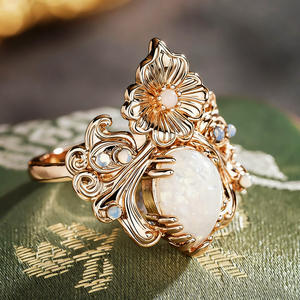 A063 Anello da Donna con Opale, Design Floreale, Montatura a Griffe, Pietra Naturale a Goccia, Gioiello di Moda per Matrimonio - Product Image 5