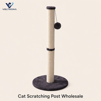 Griffoir pour chat en sisal, grand griffoir pour chat avec boule suspendue, meuble pour chat d'intérieur pour affûter les griffes