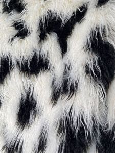 Desfile de moda en París, Francia Patrón de vaca Jacquard de alta calidad Piel falsa/Piel sintética/Tela de piel artificial para prendas de vestir - Product Image 3