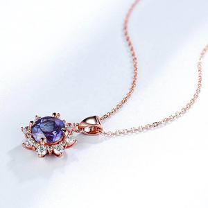 Colgante de Plata de Ley 925 con Baño de Oro Rosa y Rodio, con Gema de Alejandrita Creada en Laboratorio de 2 Quilates para Niños - Product Image 4