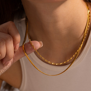Semplice oro placcato 18K in acciaio inox impilamento gioielli torsione Snaker catena doppio strato collana per le ragazze