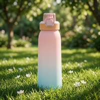 Bouteille anti-fuite pour adulte avec options de parfum, couvercle à clapet, paille intégrée, résistante à l'ébullition, idéale pour l'école, le cyclisme, le camping, la gym, comme cadeau ou pour la maison