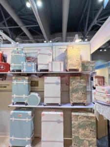 Juego de Maletas de Viaje de Lujo para Dama Estilo Vintage en Cuero PU Hecho a Mano con Candado TSA Listo para Enviar - Product Image 4