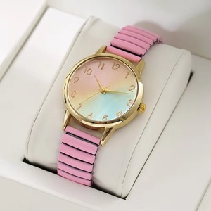 Última Tendencia en Diseño: Reloj de Cuarzo para Mujer, Estilo Retro, con Esfera Grande de Aleación y Cronometraje Digital, Venta al Por Mayor - Product Image 1