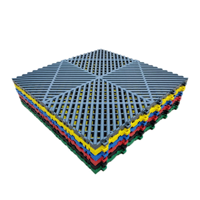 Interlocking Rubber and Plastic Industrial Garage