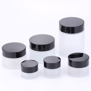 Pot en verre givré pour crème cosmétique, plusieurs tailles, avec couvercle noir, pour crème visage et contour des yeux, flacon rechargeable - Product Image 1
