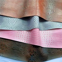 Tissus en faux cuir de crocodile en PVC gaufré populaires en cuir de vinyle synthétique pour sacs chaussures portefeuilles-cuir synthétique multi-usage