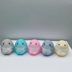 Yell Spot Japón, Juguete Original de PVC en Cápsula con Forma de Delfín, Diseño Personalizable para Niños - Product Image 1