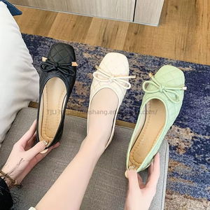 New Korean Style Bow Decor Slip-on Flats for Women Square Toe <b>Soft</b> Sole Driving <b>Shoes</b> Comfortable - Product Image 3
