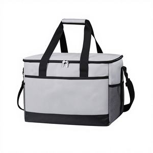 Fabrikneue, grenzüberschreitende 35L tragbare, faltbare Outdoor-Picknick-Camping-Auto-Kühltasche mit Isolierung - Product Image 4