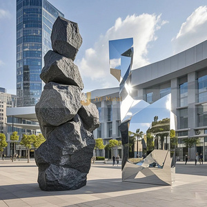 M92 304 Grande sculpture géométrique d'art en métal pour paysage de place publique - Product Image 2