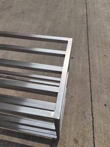 מדפי נירוסטה קלים לניקוי ועמידים בפני קורוזיה, מתקני אחסון למטבחים מסחריים - Product Image 6