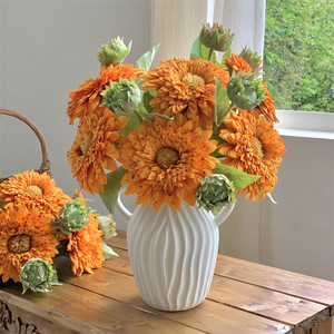 Flor Artificial de Girasol de Seda Qingyu Chronicle, Rama Individual Hecha a Mano, Flor Decorativa para el Hogar y Bodas - Product Image 1