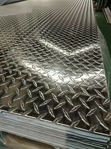 3003 5052 6061 Precio <span class=keywords><strong>de</strong></span> placa a cuadros <span class=keywords><strong>de</strong></span> aluminio Hoja <span class=keywords><strong>de</strong></span> aluminio perforada en relieve Placa <span class=keywords><strong>de</strong></span> aleación <span class=keywords><strong>de</strong></span> aluminio Placa <span class=keywords><strong>de</strong></span> diamante - Product Image 5