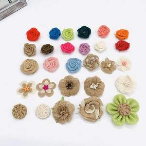 Fleurs en lin DIY de haute qualité, nœuds décoratifs, fleurs en toile de jute pour la décoration de casquettes de <span class=keywords><strong>maternelle</strong></span> et de vêtements - Product Image 5