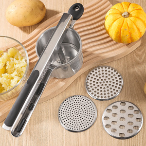 Prensa de Patatas Resistente de Acero Inoxidable con 3 Discos Reemplazables, Agarre de Silicona Spaetzle 01BB022A - Product Image 5