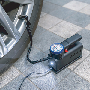 Gonfleur <span class=keywords><strong>de</strong></span> <span class=keywords><strong>pneu</strong></span> compact 12V avec lumière LED, mandrin pneumatique à verrouillage par levier, long cordon d'alimentation, trois buses, bleu - Product Image 1