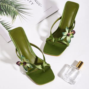 شبشب نسائي أخضر مربّع القدم CXX04 مع زهرة الأوركيد كعب قلاب للسيدات جديد ، شبشب - Product Image 2