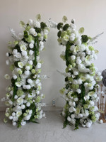 Piliers de fleurs artificielles : roses blanches, hortensias, œillets bordeaux – Décoration autoportante pour arche de mariage et colonne