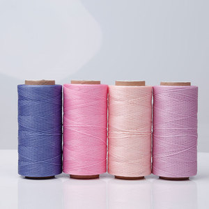 210d 1,0mm 180 metros <span class=keywords><strong>hilo</strong></span> encerado plano para coser bolsos de cuero <span class=keywords><strong>hilo</strong></span> Cordón de cera Fonecklace cuerda encerada para <span class=keywords><strong>hilo</strong></span> de pulseras - Product Image 4