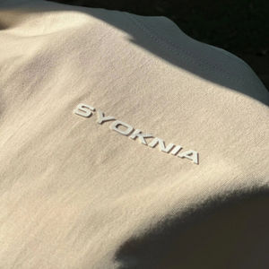 Vendre comme des gâteaux chauds en gros 3D troupeau transfert de chaleur vinyle floqué HTV <span class=keywords><strong>presse</strong></span> à <span class=keywords><strong>chaud</strong></span> bouffée textures floues <span class=keywords><strong>pour</strong></span> T-shirts - Product Image 3