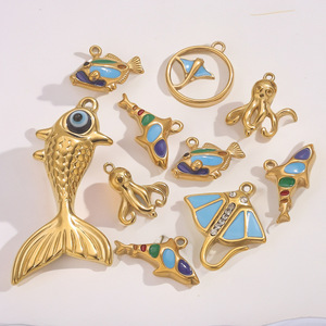 Galería de Vida Marina Dorada |   Colgantes de acero inoxidable chapados en oro PVD de 18 quilates con esmalte de océano para la fabricación de joyería DIY - Product Image 2