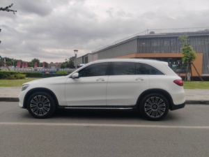 <span class=keywords><strong>Mercedes</strong></span>-Benz <span class=keywords><strong>GLC</strong></span> 260 L 2019 <span class=keywords><strong>4MATIC</strong></span> SUV 211HP LHD Essence Transmission Intégrale Longue Base Export Chine - Product Image 5