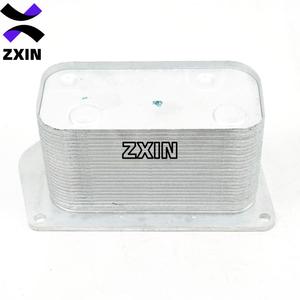 Volvive140b ec180b E210b खुदाई d6d इंजन तेल कूलर मॉडल 20459219 20482789 21707096 नए ve20459219 voe20482789 - Product Image 3