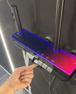 Ensemble de <span class=keywords><strong>douche</strong></span> thermostatique de luxe <span class=keywords><strong>en</strong></span> laiton avec affichage numérique LED RGB, contrôle de température <span class=keywords><strong>en</strong></span> temps réel, jets de pluie et de corps, fixation murale moderne, pour hôtel - Product Image 5