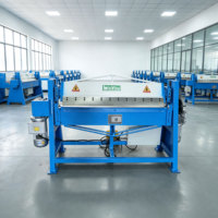 Machine à plier la tôle industrielle, dispositif de pliage motorisé pour la fabrication de panneaux en aluminium et en fer, atelier de fabrication