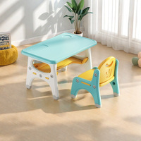 Ensemble table et chaise ergonomiques pour enfants Tenghang, bureau d'apprentissage en plastique avec rangement double couche et support en forme de A pour la maison et la maternelle
