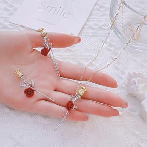 Broche de Rosa con Diseño Personalizado, Chapado Ecológico en Aleación, Accesorio de Moda para Trajes de Mujer, Regalo de Boda o Compromiso - Product Image 5