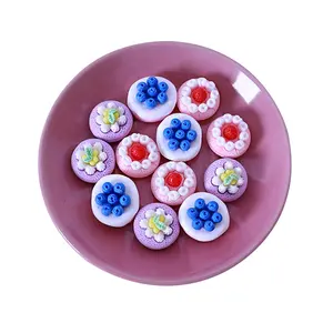 작은 음식 창조적 인 DIY 공예 장난감 액세서리의 시뮬레이션 수지 미니 과일 크림 케이크