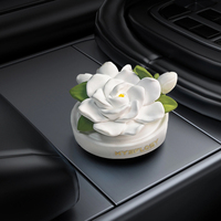 Diffuseur d'aromathérapie de voiture fleur de jasmin de luxe personnalisé ornements décoratifs de sortie de climatisation de voiture en pierre pour boîte à cadeaux