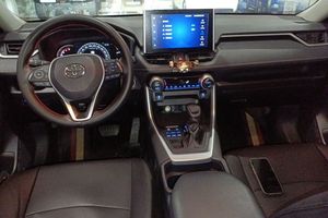 Toyota RAV4 Usata <span class=keywords><strong>Nera</strong></span> 2021 in Ottime Condizioni, Chilometraggio Ridotto, 2021-2025, Molti Veicoli Usati in Vendita, Riparati e Senza Incidenti - Product Image 6
