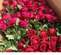 Fabrik-Großhandel Einzelne Samt-Rosen für Hochzeit und Heimdekoration in Rosa / Rot / Weiß Künstliche Rosenblumen