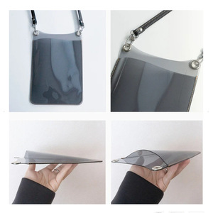 Nouvelle sacoche tendance pour téléphone portable en cuir PU japonais et coréen, sac à bandoulière élégant, pochette décontractée simple et fraîche pour téléphone portable. - Product Image 3