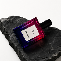 Flacons de parfum carrés en verre de haute qualité, très demandés, en stock : 100 ml, 50 ml, 30 ml.