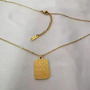 Collana con medaglione floreale personalizzato in acciaio inossidabile con simboli in rilievo incisi collana con ciondolo rettangolo <span class=keywords><strong>fiore</strong></span> rosa - Product Image 2