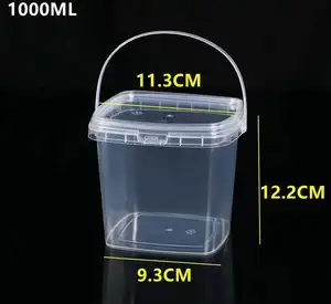 Vente en gros d'usine d'un seau carré en plastique transparent avec couvercle en PP, petit emballage de seau chimique portable, matériau de base en PET