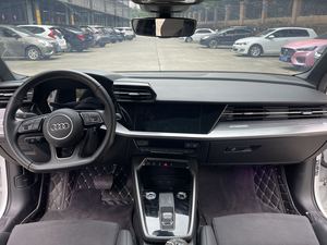 Au-di 2023 A3l 1.4T Limousine Facelift Sportback 35 T FSI Sports agressifs Modèle de voiture de sport de luxe élégant et élégant - Product Image 5