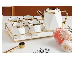ชุดกาน้ำชาเซรามิกสไตล์ยุโรป,ชุดน้ำชาและกาแฟทรงสี่เหลี่ยมขนมเปียกปูนพร้อมขอบทอง